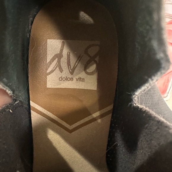 DV8 Women's Blue Suede Ankle Boots size 7.5 - Picture 5 of 6